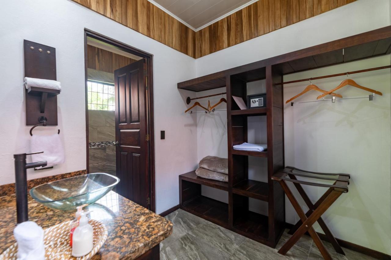 Arenal History Inn La Fortuna Ngoại thất bức ảnh